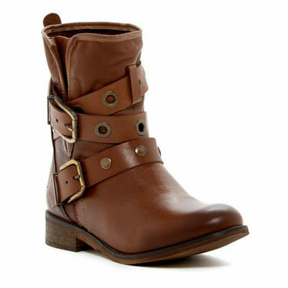 Musse & Cloud Adriana Leather Buckle Ankle Bootie